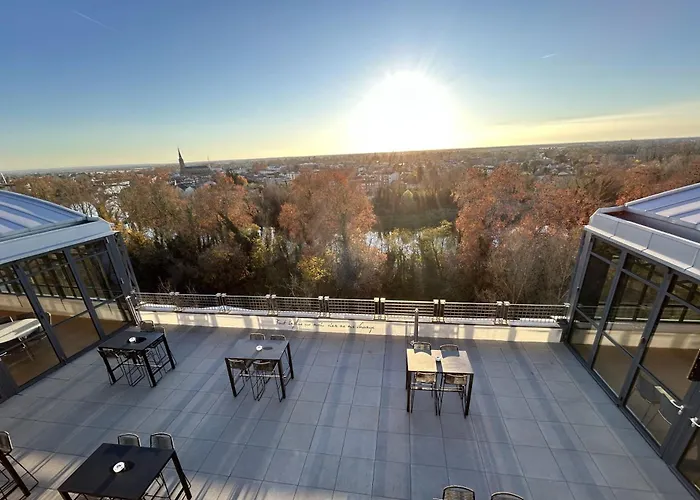 Hôtel avec vue: Dali Hôtel Montauban